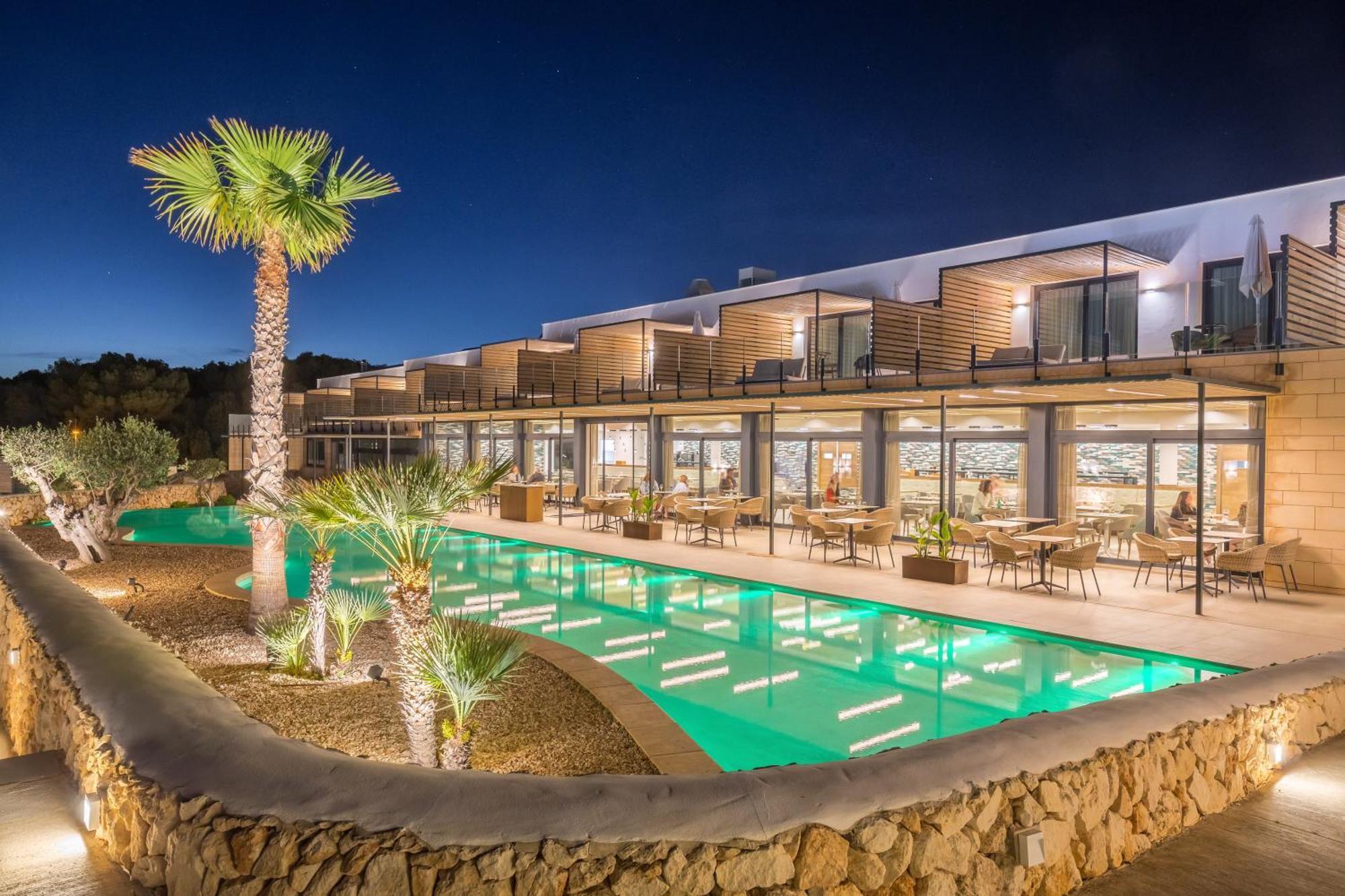 Barcelo Nura Hotel Sant Lluis Bagian luar foto