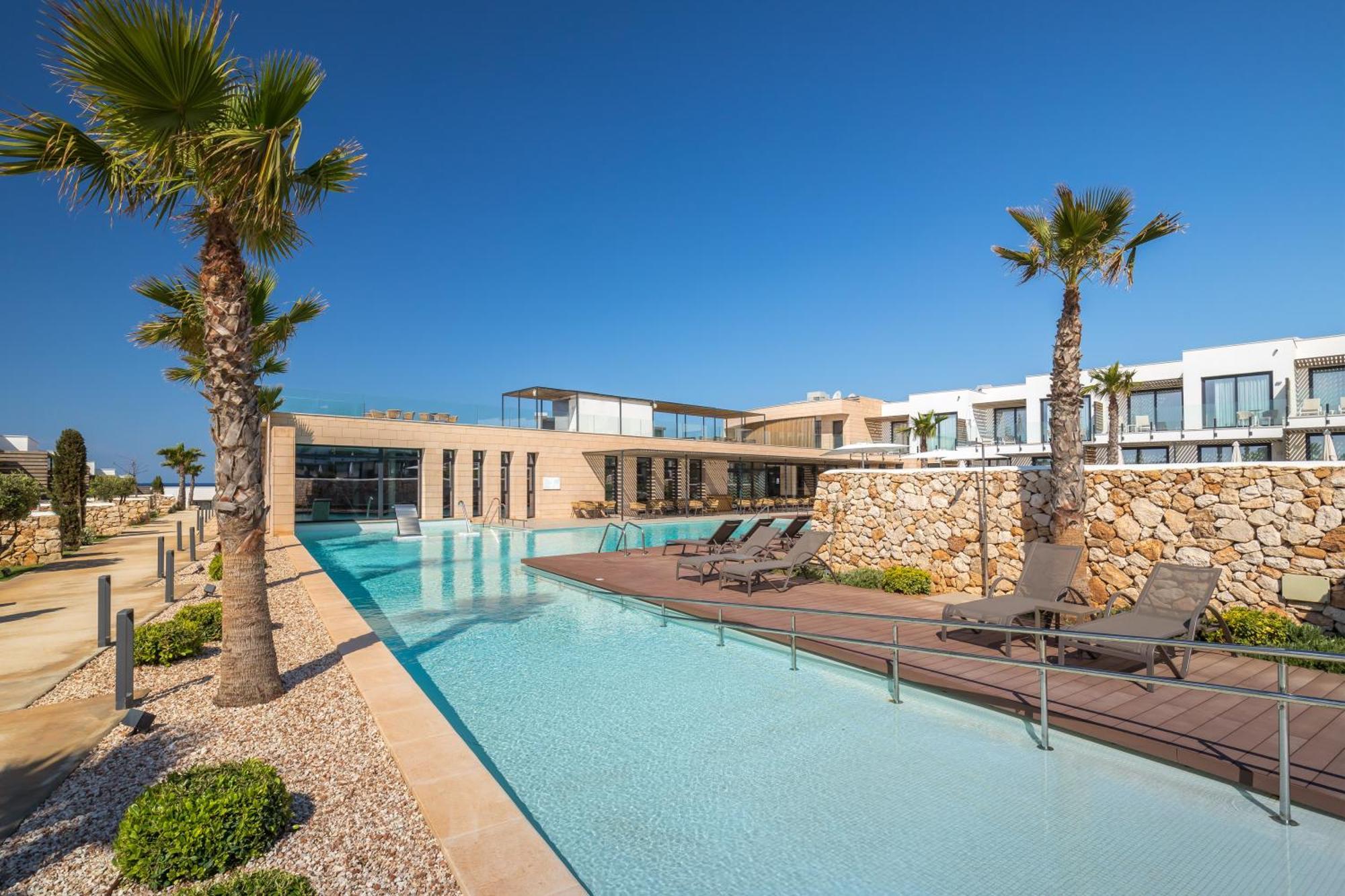 Barcelo Nura Hotel Sant Lluis Bagian luar foto